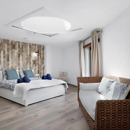 La Orilla Del Volcan *