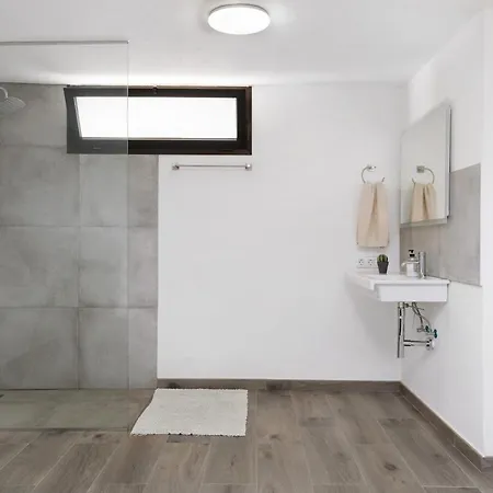 La Orilla Del Volcan * Yaiza (Lanzarote)